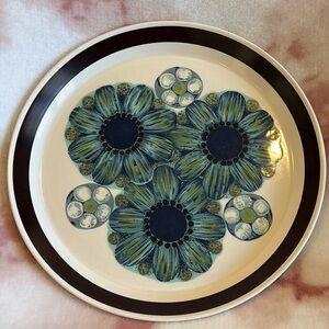 Mikasa Ceramic Retro Floral Patterned Serving Dish Platter Resale 13”x13”x1.25”